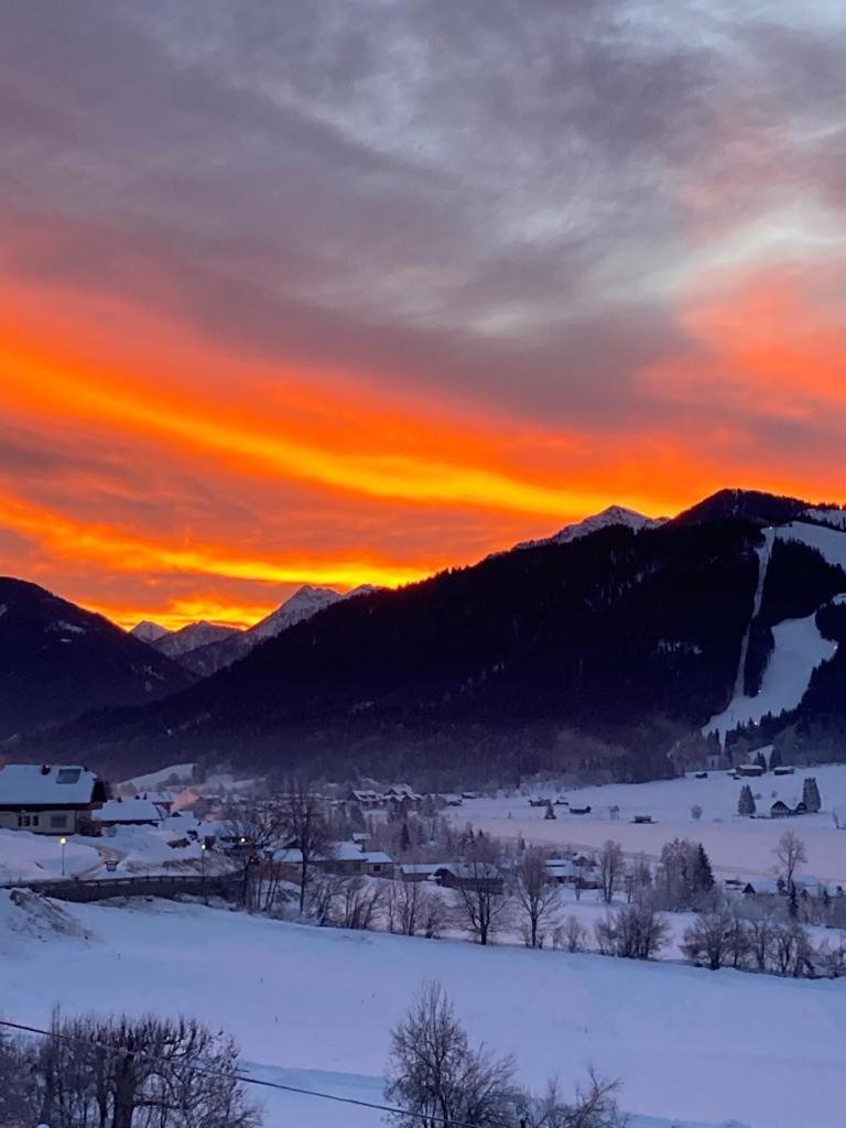 Kolbitsch Am Weissensee Ein Seeblick Der Verzaubert Inklusive Premiumcard Ngoại thất bức ảnh